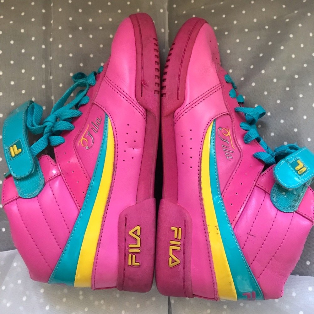 🦄🌈 Totally Rad Fila high tops🌈🦄